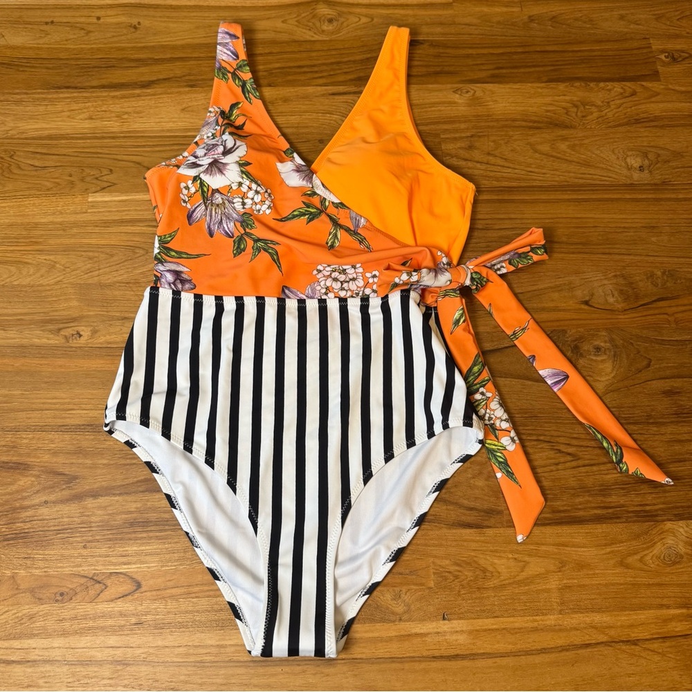 Cupshe Black and Orange One Piece Swimsuit with Floral and Stripe Design